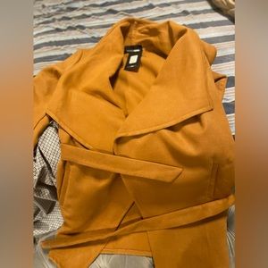 Brand new.   Fashion nova